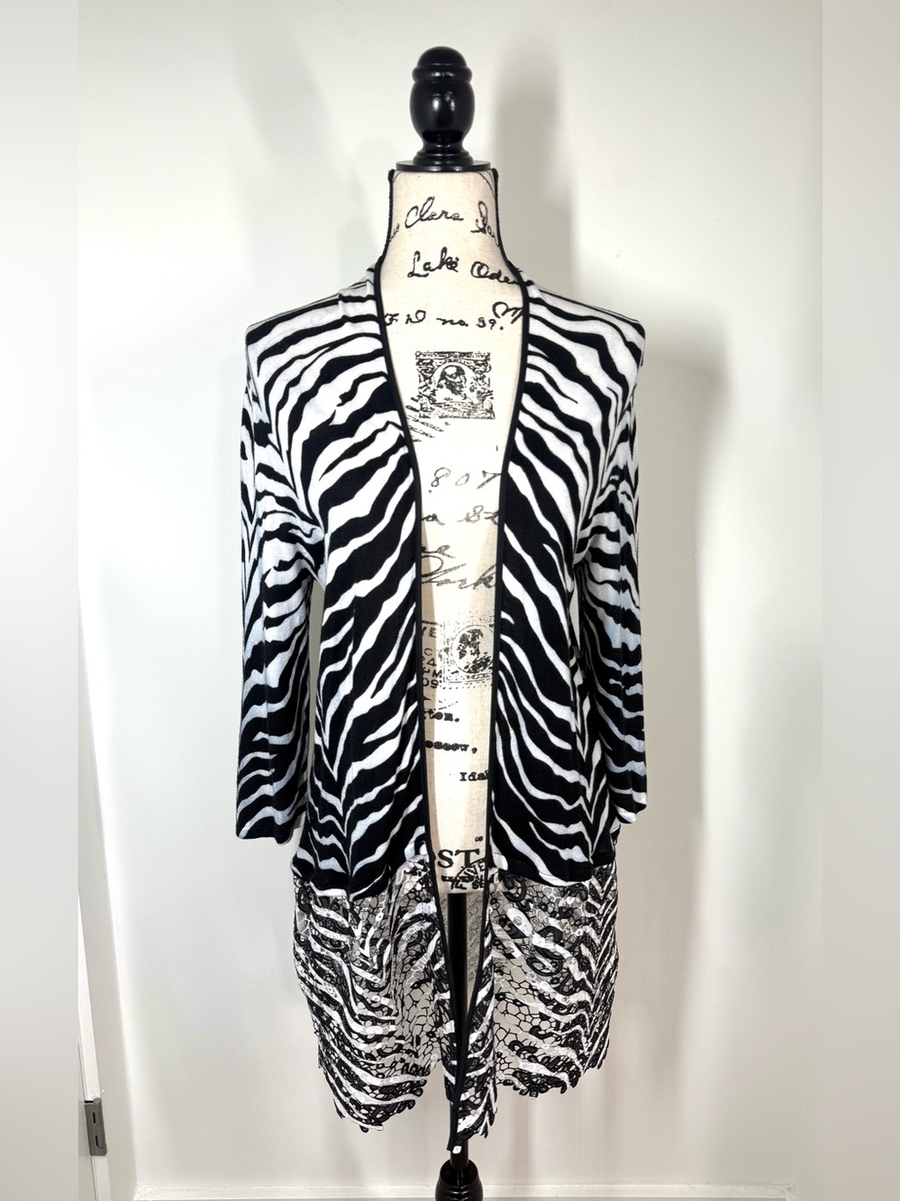Chico's Black White Zebra-Print Open Front Cardigan Kimono Lace Bottom Medium 1